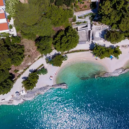 By The Sea Brela, Makarska - 19205 Brela
