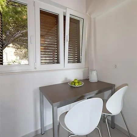 By The Sea Brela, Makarska - 19205 Apartment