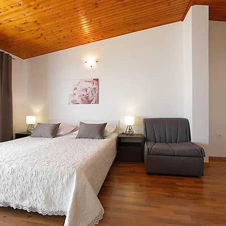 By The Sea Brela, Makarska - 19205 Apartment